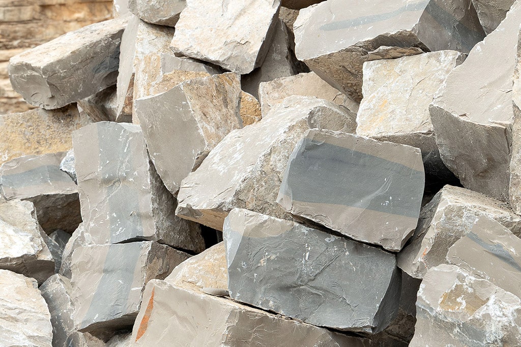 Profitez d’une pierre naturelle de construction polyvalente